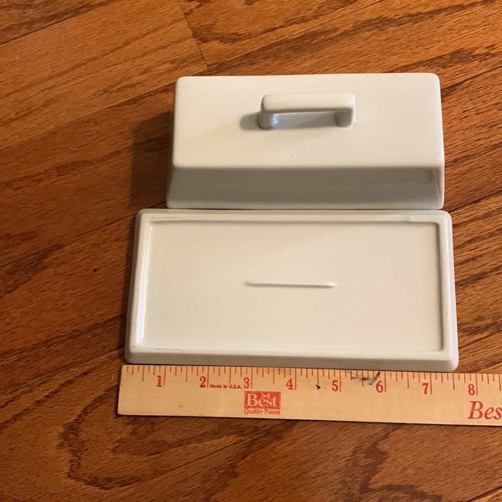 White ceramic butter dish with reversible plate.  NWOT - Picture 4 of 4